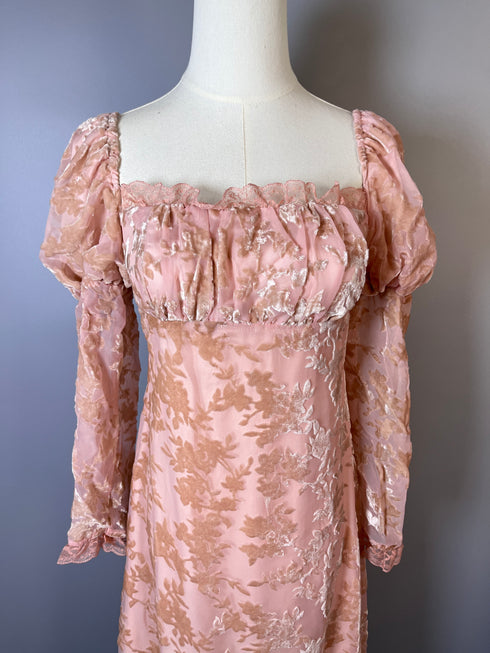 Blush Pink Regency Era Dress with Puff Sleeves and Floral Embroidery - Blush Pink Regency Era Dress Plus Size